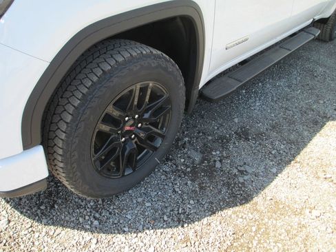 New 2026 GMC Sierra 1500 Elevation AWD/4WD image 14