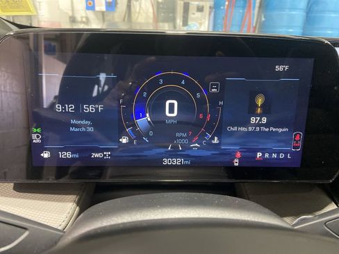 Certified 2025 Chevrolet Equinox LT w/ Convenience Package II image 12