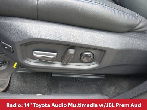 Used 2025 Toyota Sequoia Platinum AWD/4WD image 23