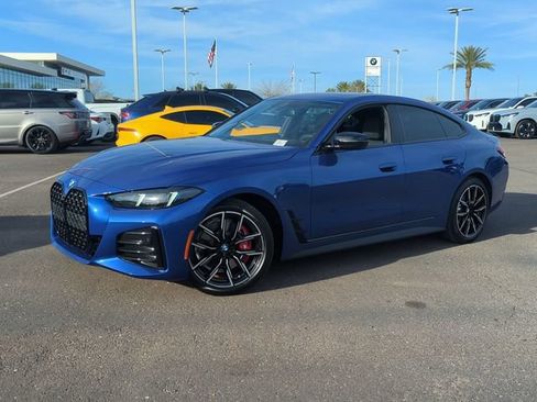 Used 2026 BMW 430i w/ M Sport Package RWD image 2