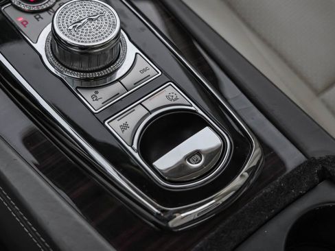 Used 2010 Jaguar XK Convertible image 24