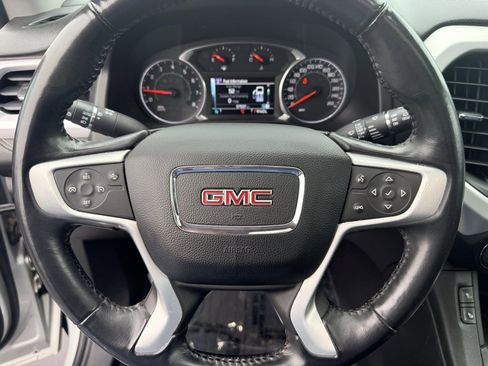 Used 2017 GMC Acadia SLT image 19
