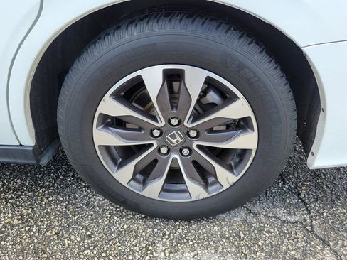 Used 2022 Honda Odyssey EX-L image 7