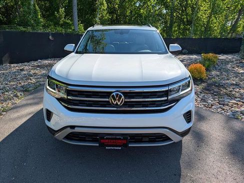 Used 2023 Volkswagen Atlas SE w/ Panoramic Sunroof Package FWD image 8