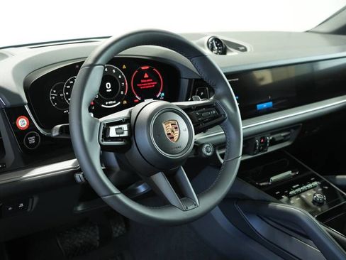 New 2026 Porsche Cayenne Coupe AWD/4WD image 4