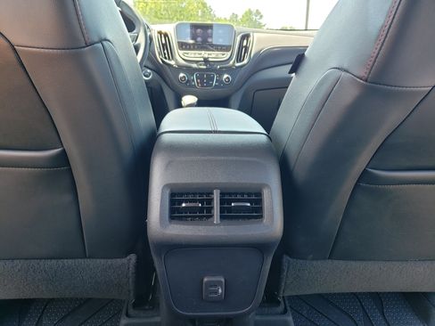 Used 2023 Chevrolet Equinox RS w/ RS Leather Package FWD image 33