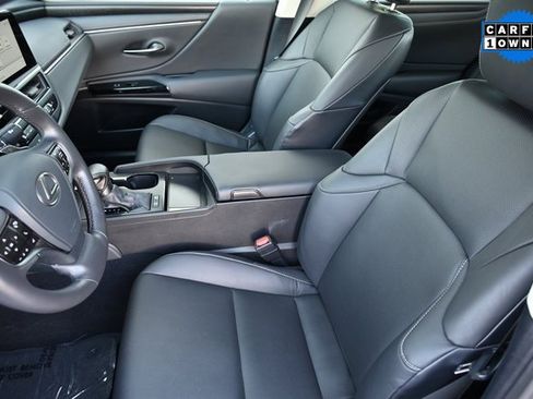 Used 2025 Lexus ES 300h 300h image 9