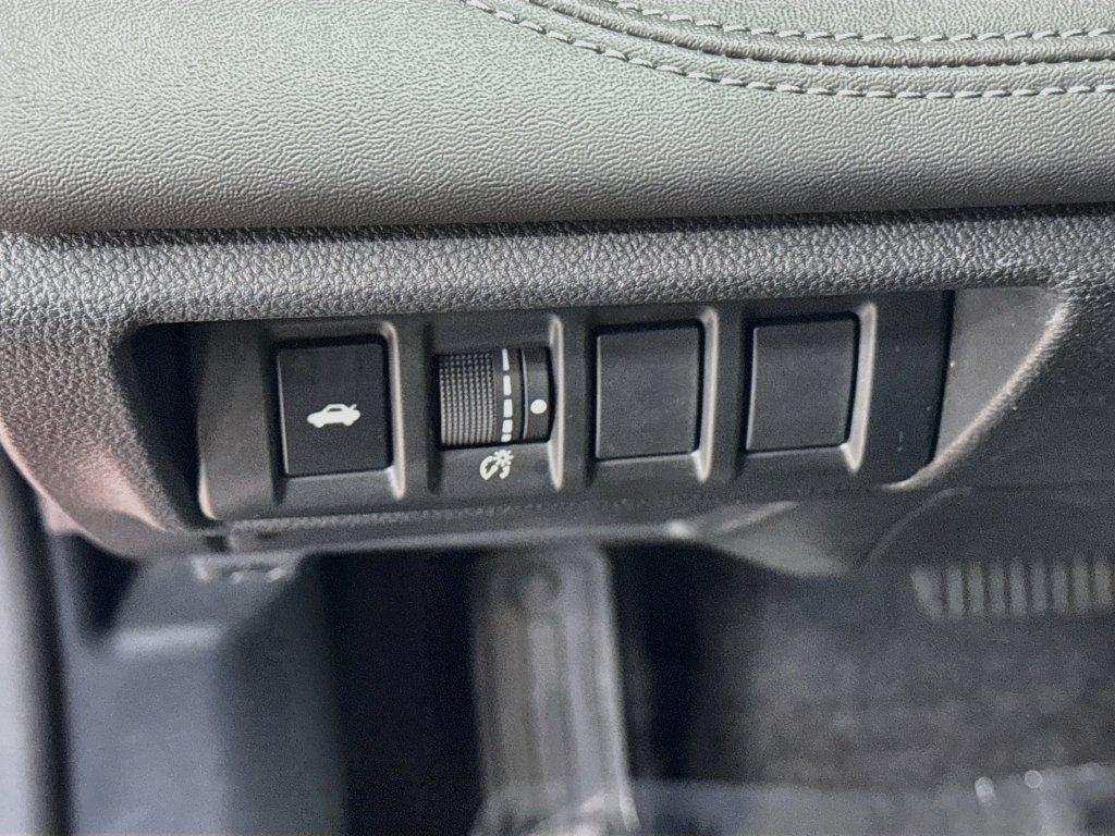 Used 2021 Subaru Legacy Limited w/ Popular Package #3 AWD/4WD image 6
