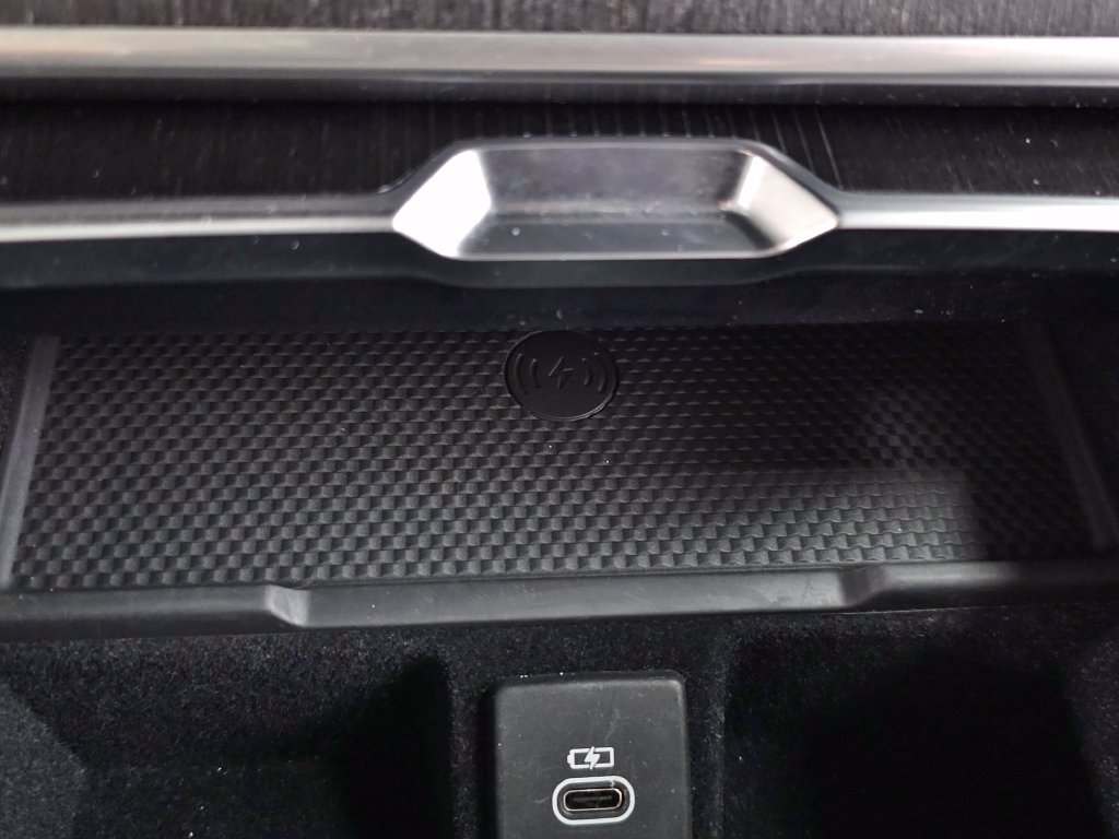 Certified 2025 Land Rover Range Rover Autobiography AWD/4WD image 44
