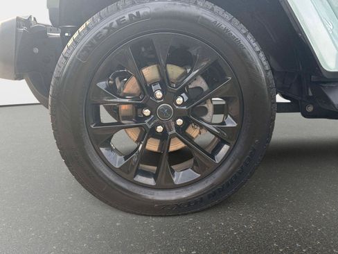 Used 2024 Jeep Wrangler Sahara w/ Safety Group image 9