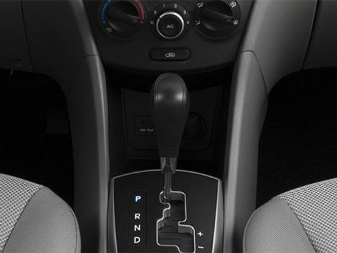 Used 2014 Hyundai Accent GLS image 13