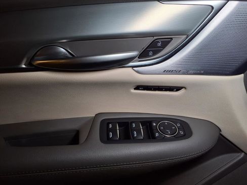 Certified 2025 Cadillac XT5 Premium Luxury image 14