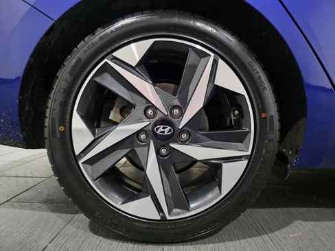 Used 2022 Hyundai Elantra SEL w/ Convenience + Premium Package image 25