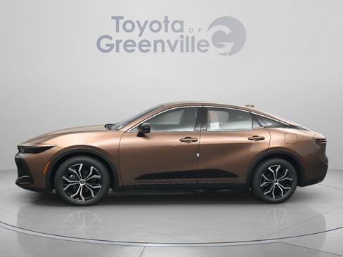 New 2026 Toyota Crown XLE AWD/4WD image 4