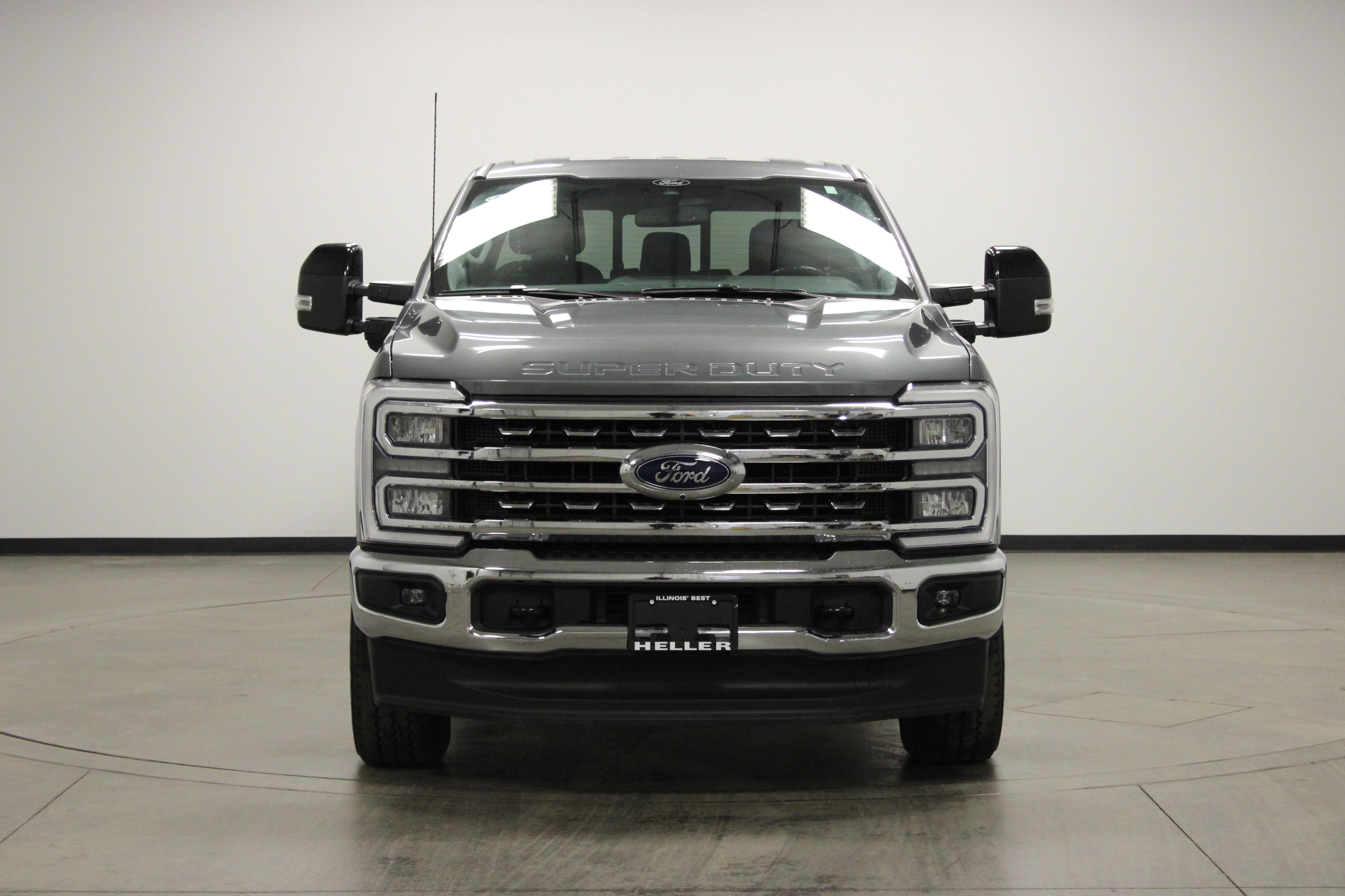 Used 2024 Ford F250 Lariat w/ FX4 Off-Road Package AWD/4WD image 3