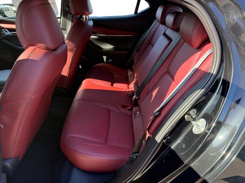 New 2026 MAZDA MAZDA3 Hatchback w/Premium Plus Pkg image 16