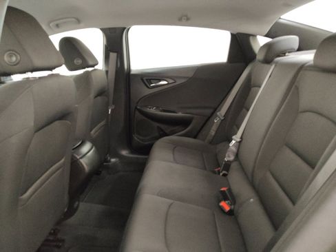 Used 2021 Chevrolet Malibu LS FWD image 18