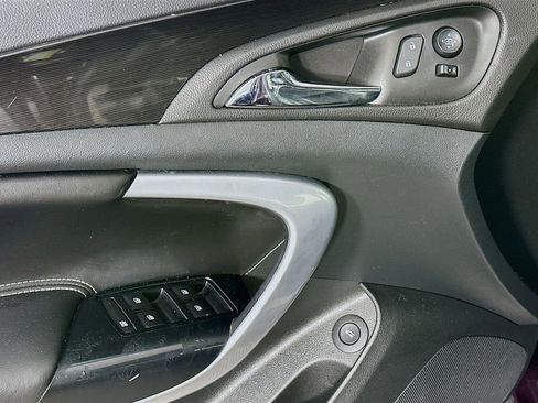 Used 2017 Buick Regal Sport Touring FWD image 23