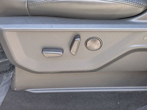 Used 2025 Ford Expedition Tremor AWD/4WD image 14