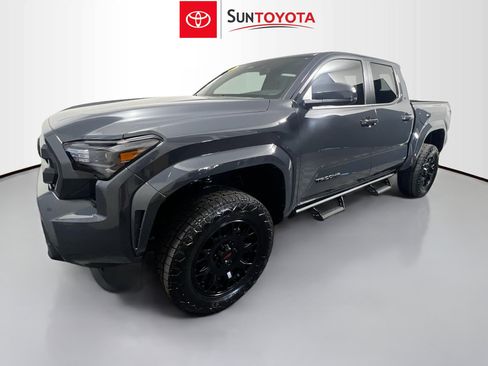 Used 2026 Toyota Tacoma SR5 image 9