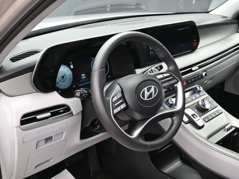Used 2025 Hyundai Palisade SEL image 21