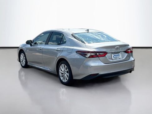 Used 2024 Toyota Camry LE w/ Convenience Package FWD image 6