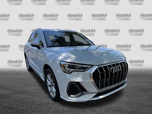 Used 2022 Audi Q3 2.0T Premium Plus AWD/4WD image 2