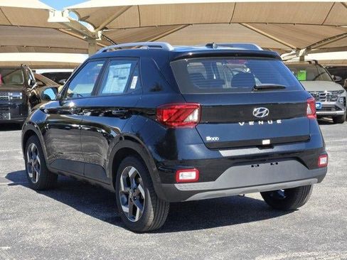 New 2026 Hyundai Venue SEL image 3