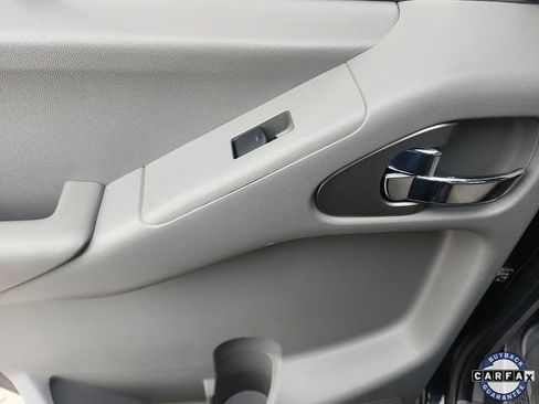 Used 2020 Nissan Frontier SV w/ Midnight Edition Floor Mats image 26