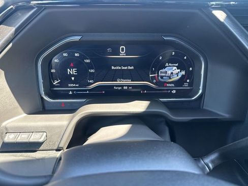 Used 2025 GMC Sierra 2500 AT4 w/ AT4 Premium Plus Package AWD/4WD image 24