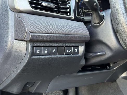 Used 2025 Toyota Camry LE FWD image 10