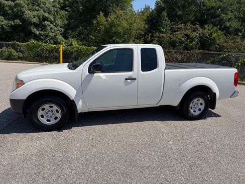 Used 2019 Nissan Frontier S RWD image 9
