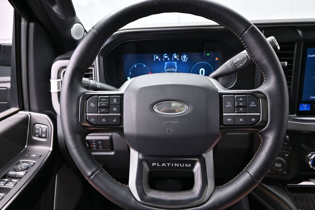 Used 2024 Ford F250 Platinum AWD/4WD image 27