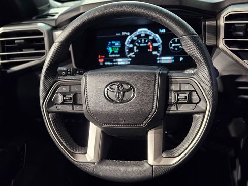 Used 2025 Toyota Tundra Limited image 27