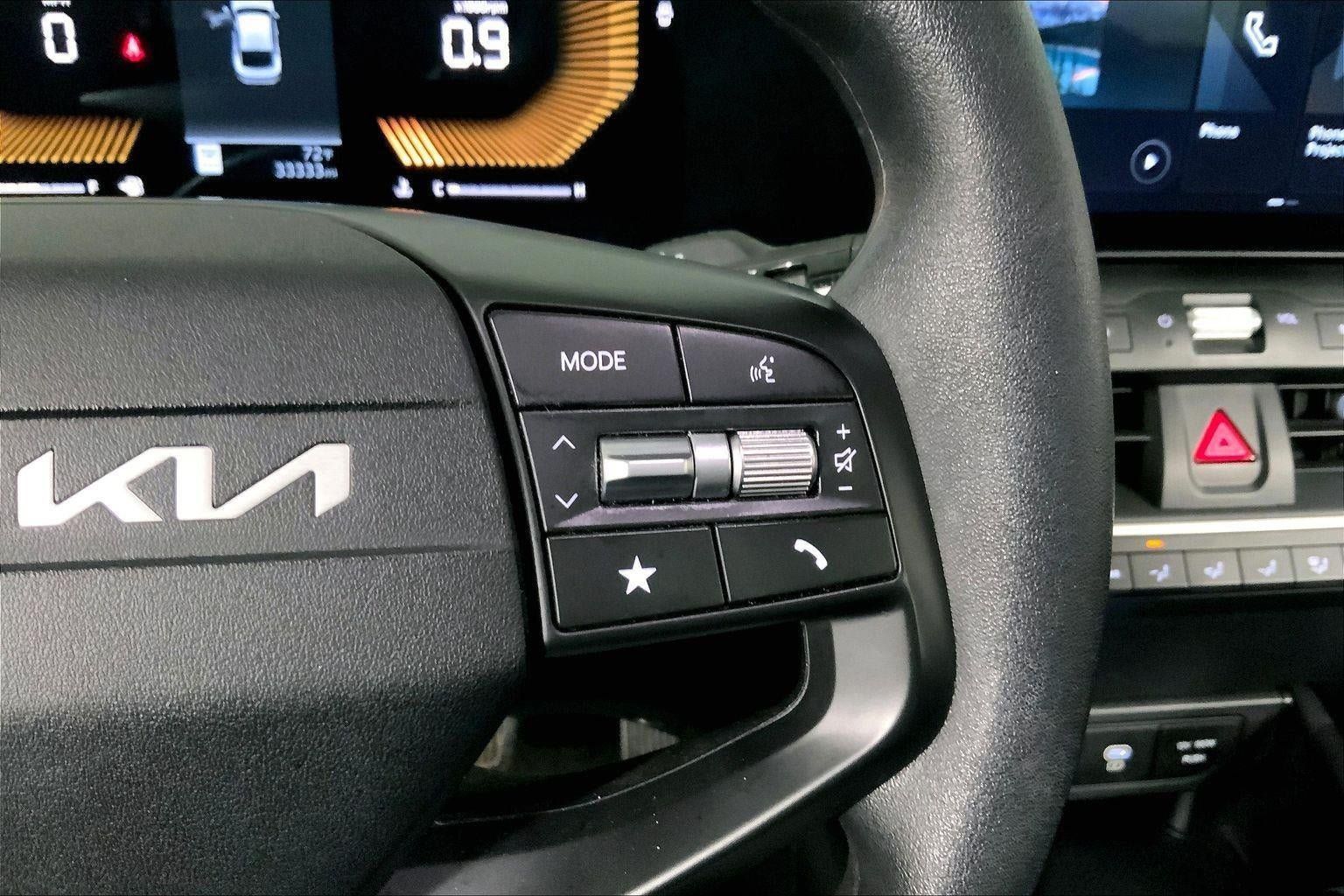 Certified 2025 Kia K4 FWD image 19