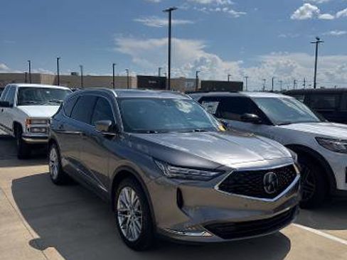 Used 2023 Acura MDX SH-AWD w/ Advance Package image 2