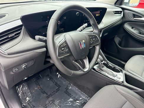 Used 2025 Buick Encore GX Preferred FWD image 24