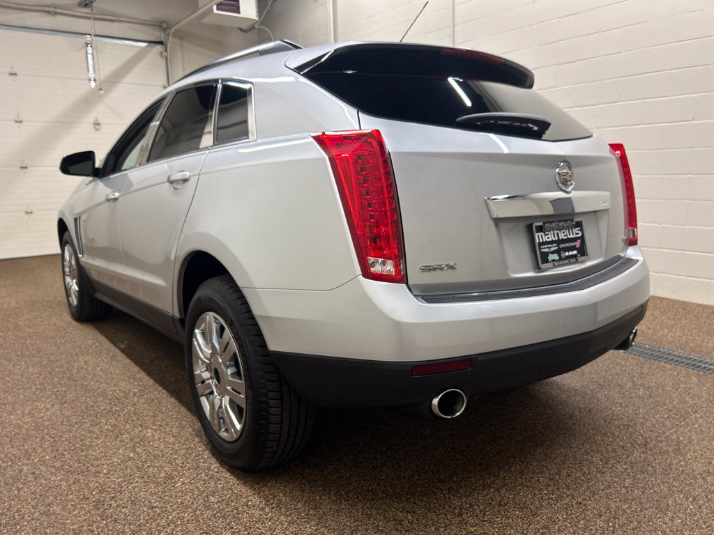 Used 2016 Cadillac SRX FWD image 4