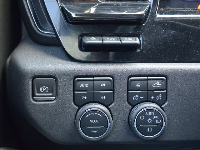 Used 2023 Chevrolet Silverado 1500 ZR2 w/ Technology Package AWD/4WD image 35