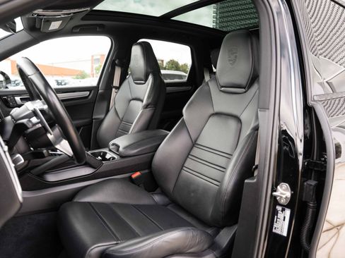 Used 2022 Porsche Cayenne Platinum Edition AWD/4WD image 20