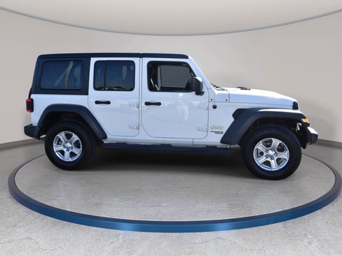 Used 2021 Jeep Wrangler Unlimited Sport AWD/4WD image 5