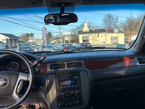 Used 2010 GMC Sierra 2500 SLT w/ SLT Convenience Package image 21