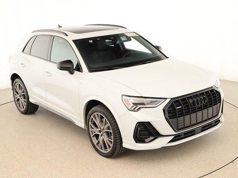 Certified 2025 Audi Q3 2.0T Premium Plus w/ Premium Plus Package image 35