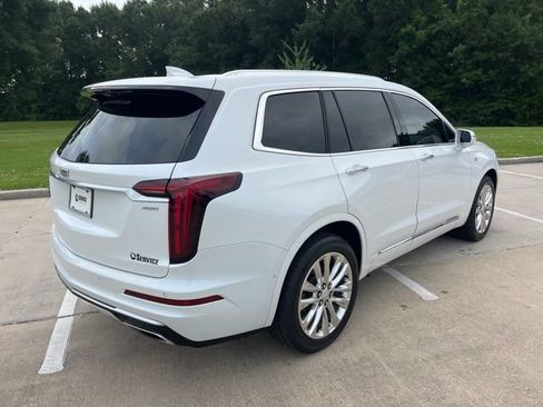 Used 2020 Cadillac XT6 Premium Luxury FWD image 8