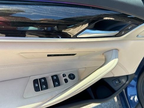 Used 2023 BMW 530i xDrive w/ Convenience Package AWD/4WD image 18