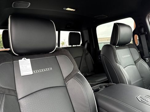 New 2026 RAM 2500 Laramie w/ Night Edition AWD/4WD image 15