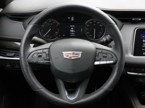 Certified 2022 Cadillac XT4 Sport image 15