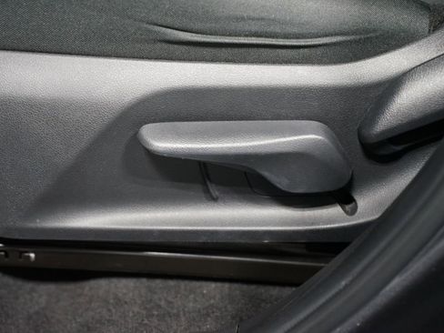 Certified 2022 Toyota RAV4 LE image 30