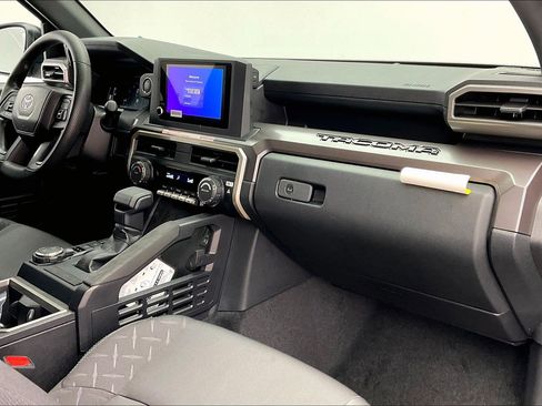 New 2026 Toyota Tacoma SR5 image 6