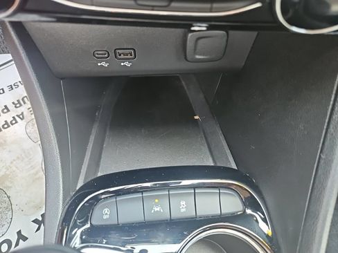 Used 2024 Buick Encore GX Sport Touring FWD image 13